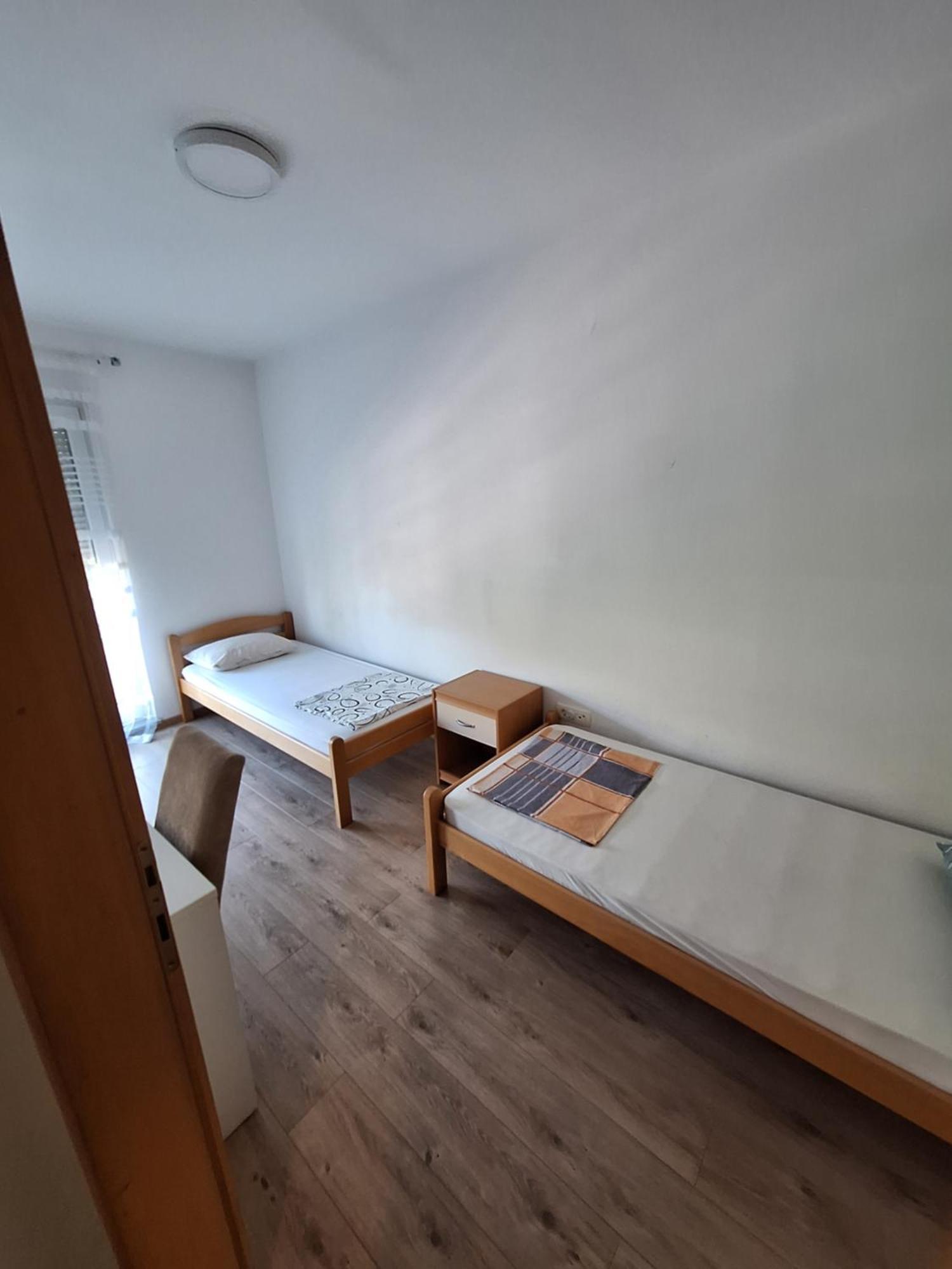 Apartment Enjoy Free Private Parking Mostar Bagian luar foto
