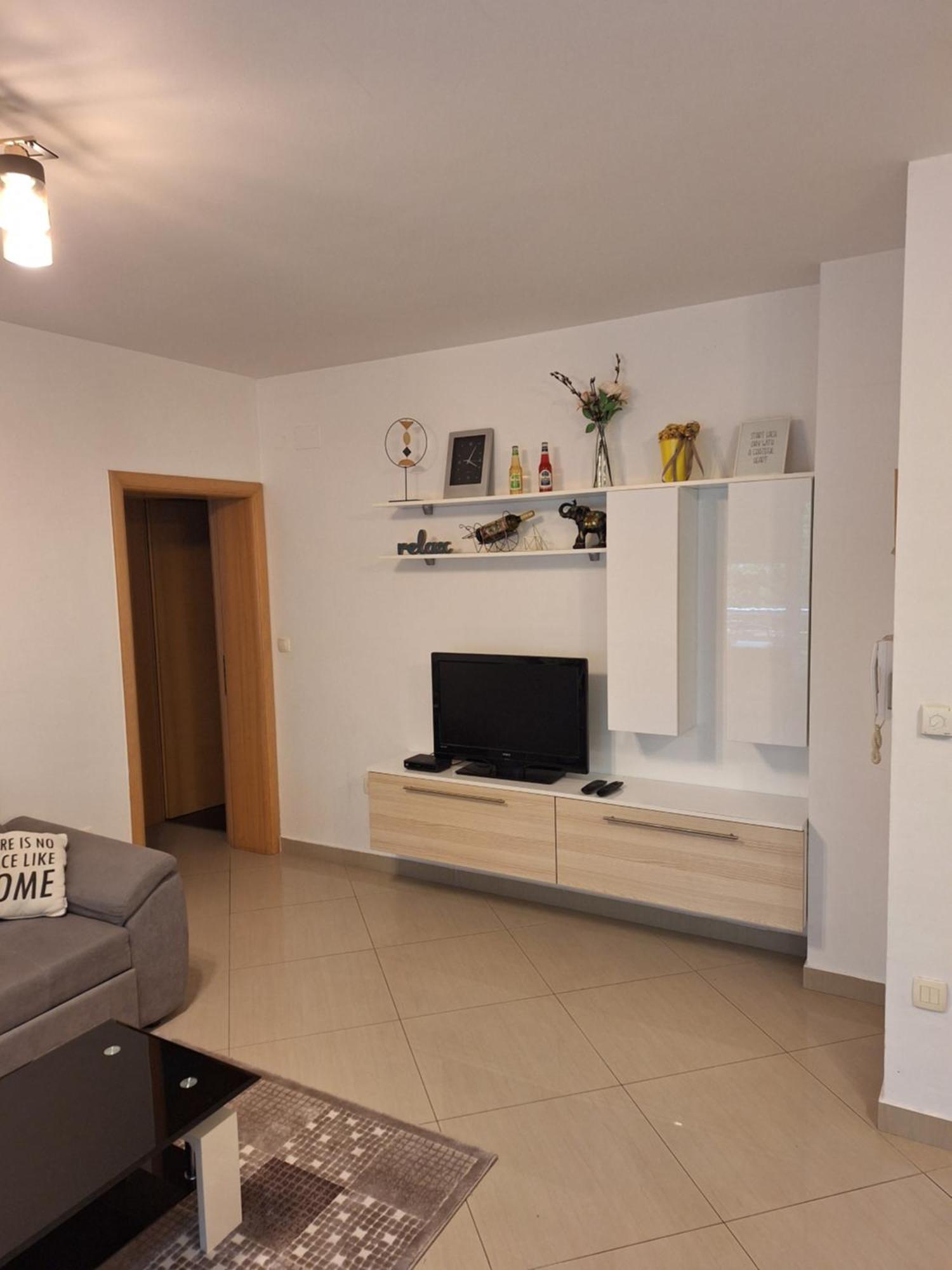 Apartment Enjoy Free Private Parking Mostar Bagian luar foto