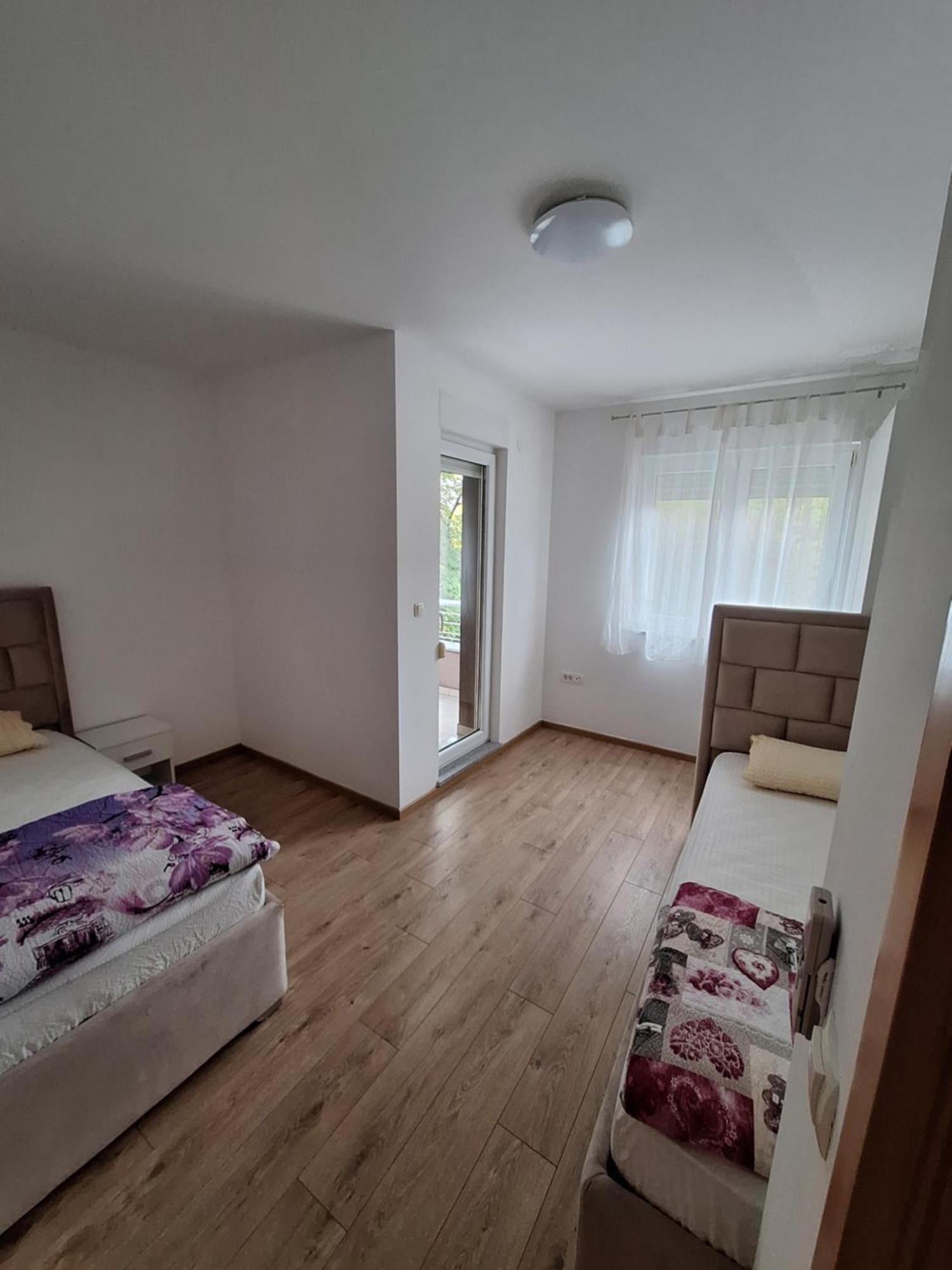Apartment Enjoy Free Private Parking Mostar Bagian luar foto