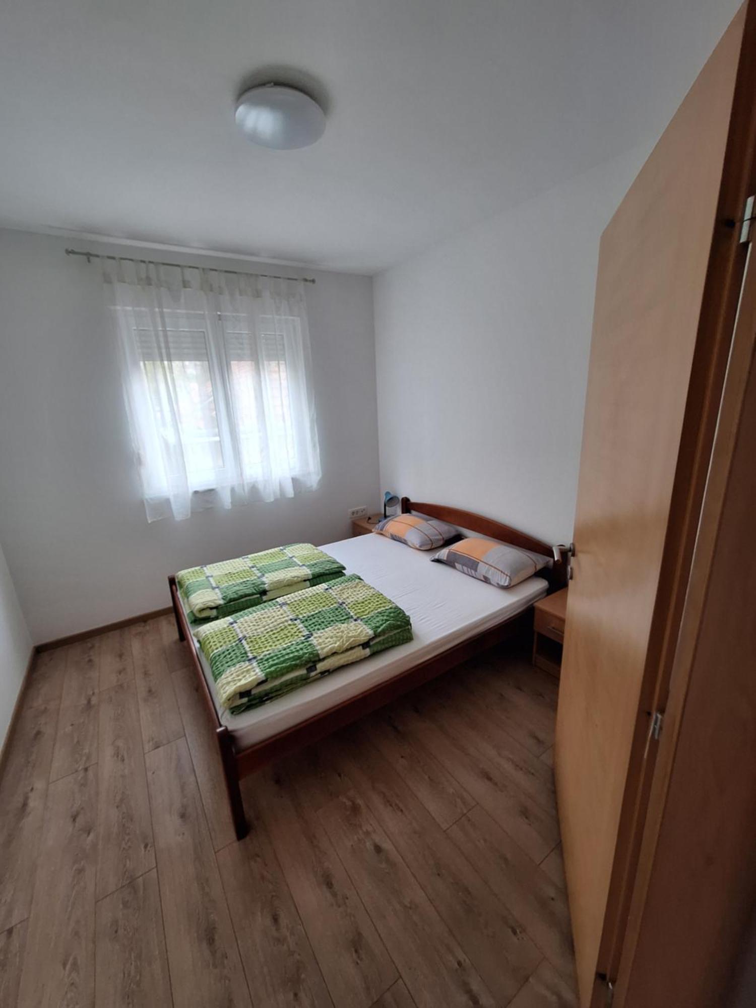 Apartment Enjoy Free Private Parking Mostar Bagian luar foto