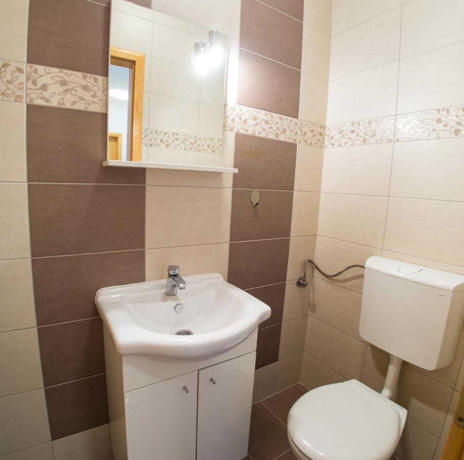 Apartment Enjoy Free Private Parking Mostar Bagian luar foto